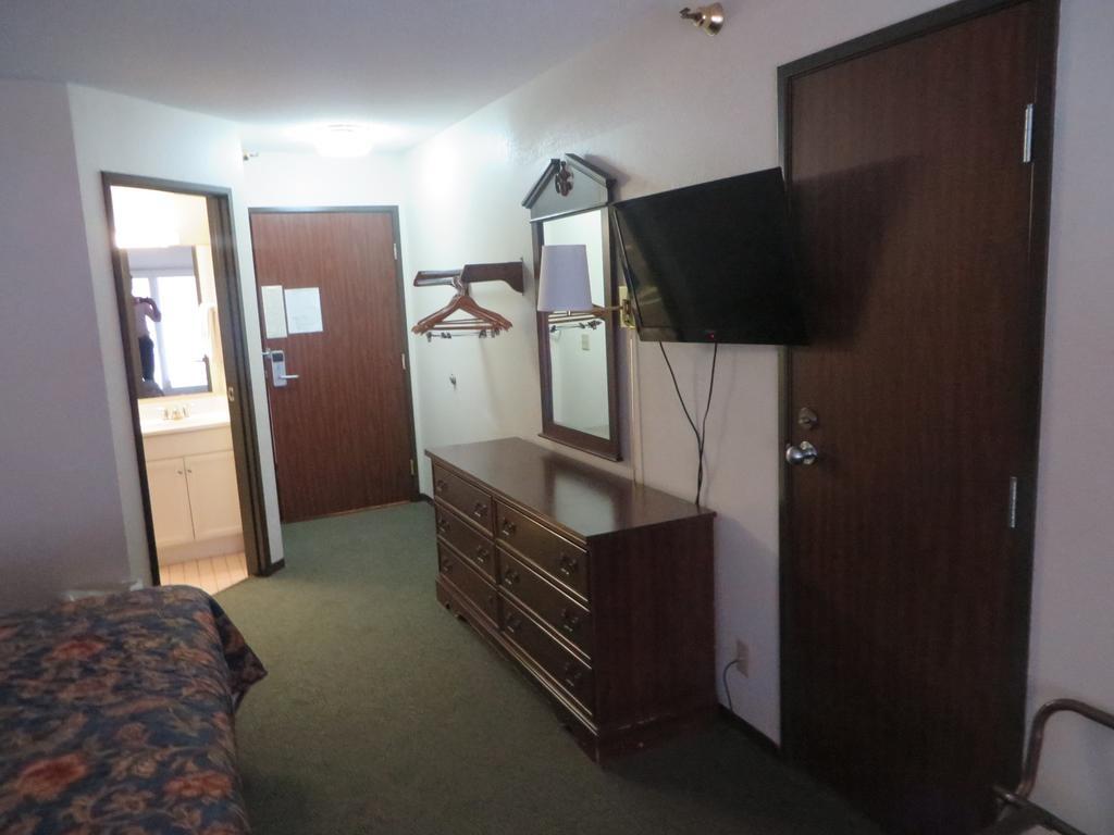 Travelers Hotel Rochester Dış mekan fotoğraf